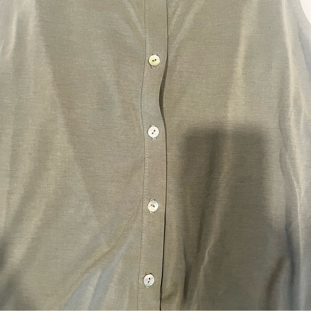 Green Envelope button-up tank top in size XL - Picture 2 of 6